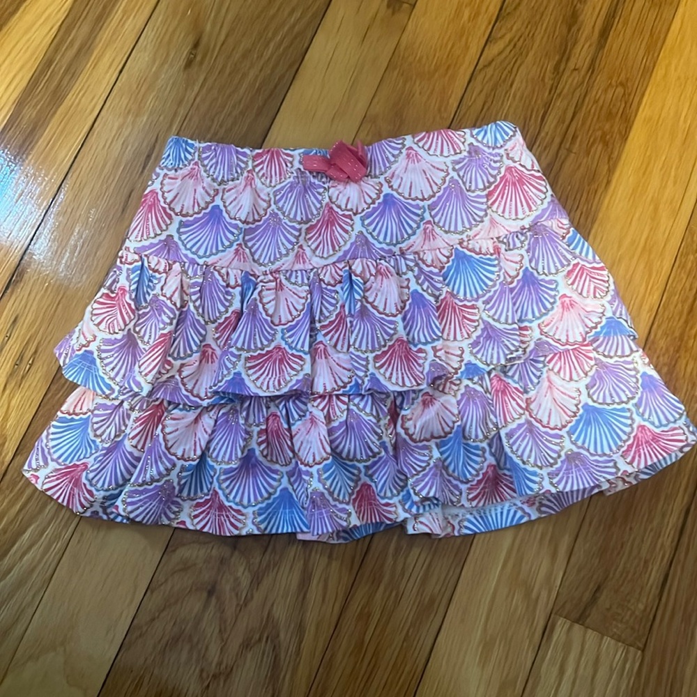 3/$12 Tommy Bahama Tiered Ruffle Seashell Skirt w/ Built-In Shorts (5-6)